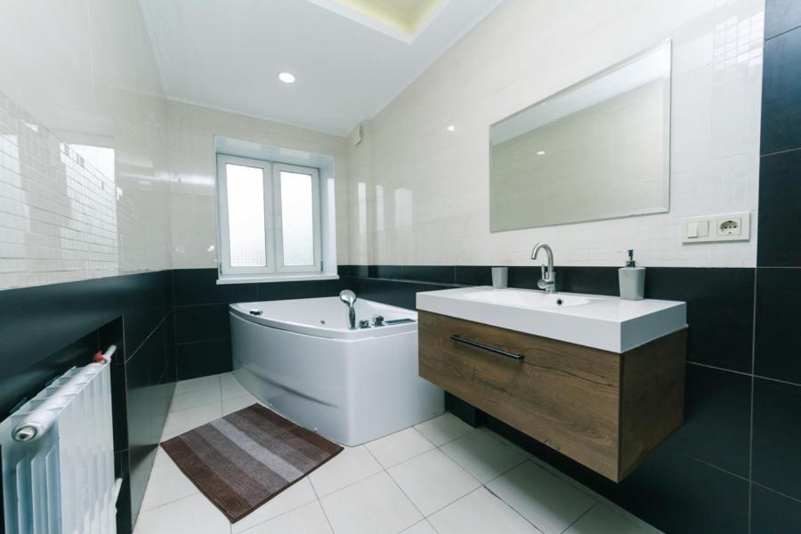 Hotrent Pechersk Lesy 20/22 Kiev Exterior foto